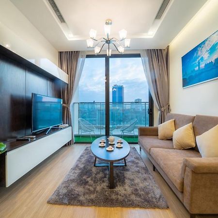 Bom Homes- Vinhomes Metropolis-Service Apartment ハノイ市 エクステリア 写真