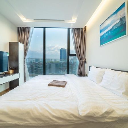 Bom Homes- Vinhomes Metropolis-Service Apartment ハノイ市 エクステリア 写真