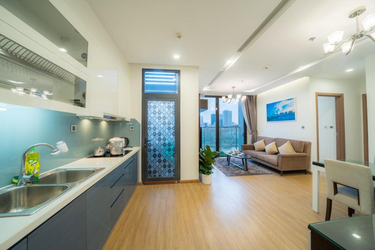 Bom Homes- Vinhomes Metropolis-Service Apartment ハノイ市 エクステリア 写真