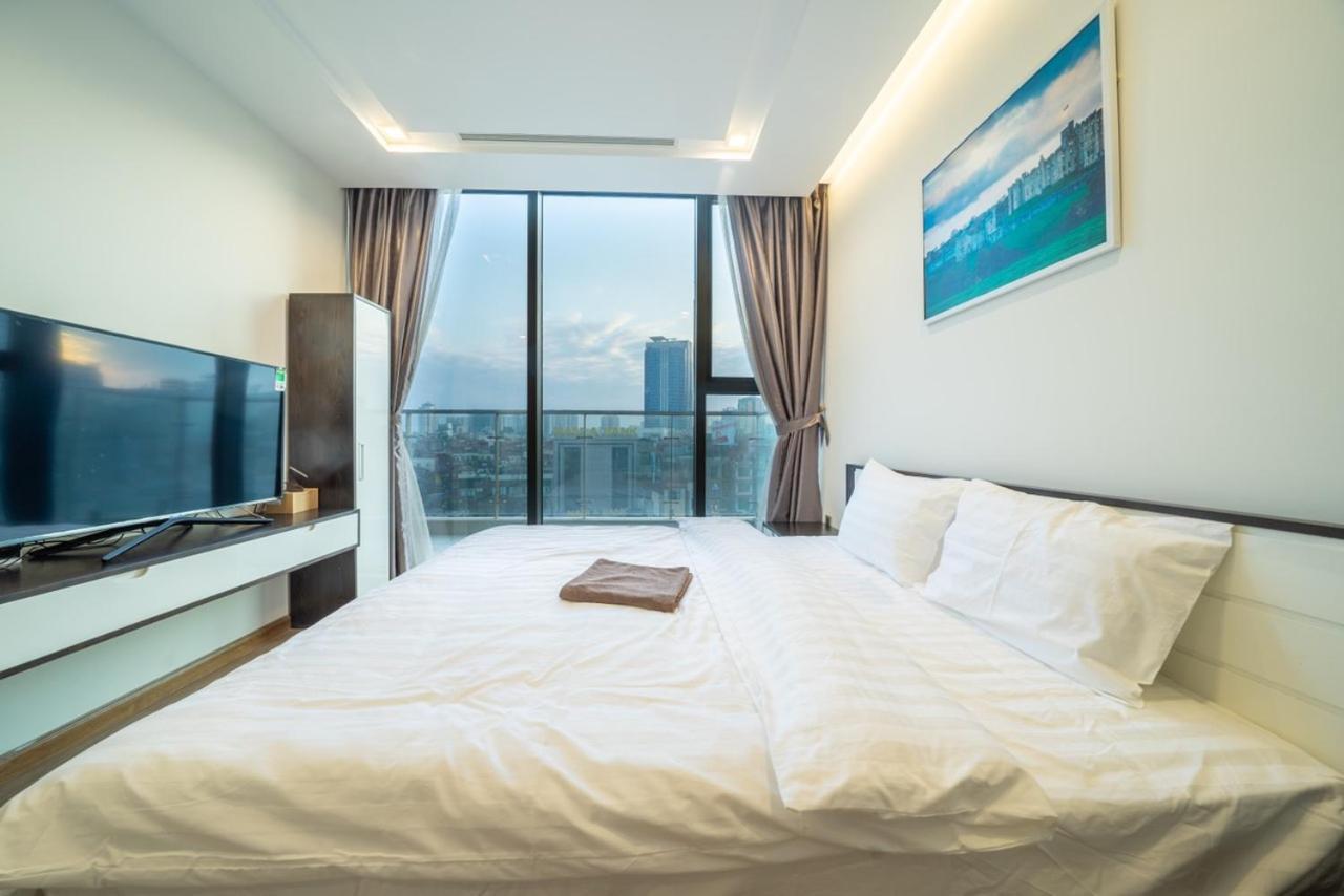 Bom Homes- Vinhomes Metropolis-Service Apartment ハノイ市 エクステリア 写真