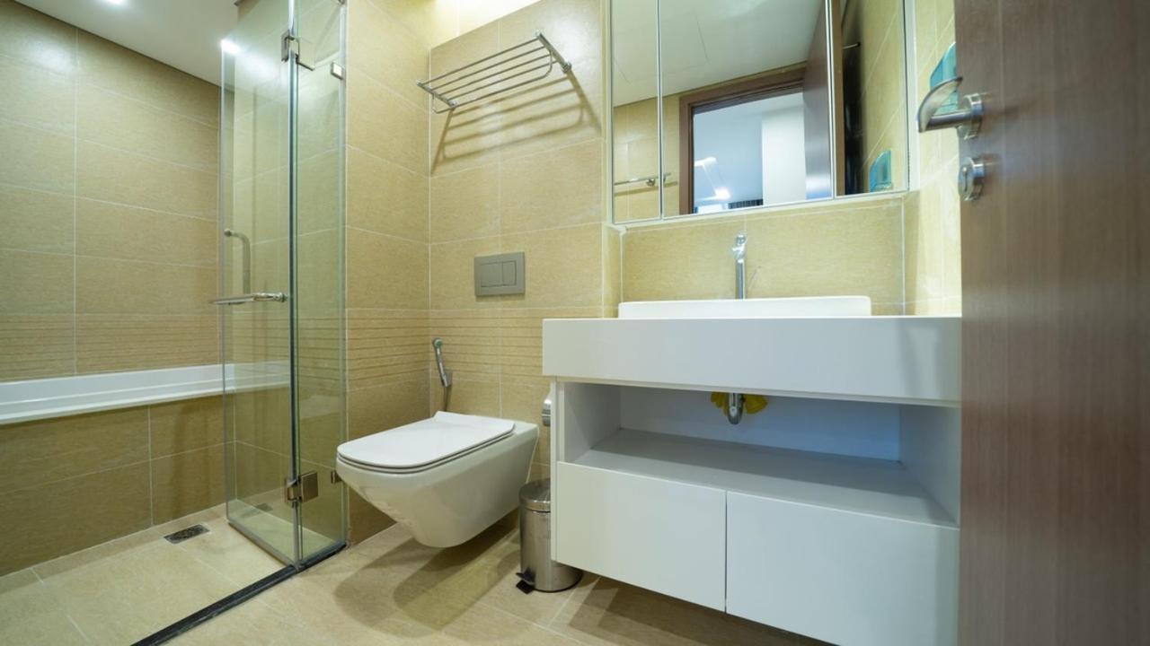 Bom Homes- Vinhomes Metropolis-Service Apartment ハノイ市 エクステリア 写真