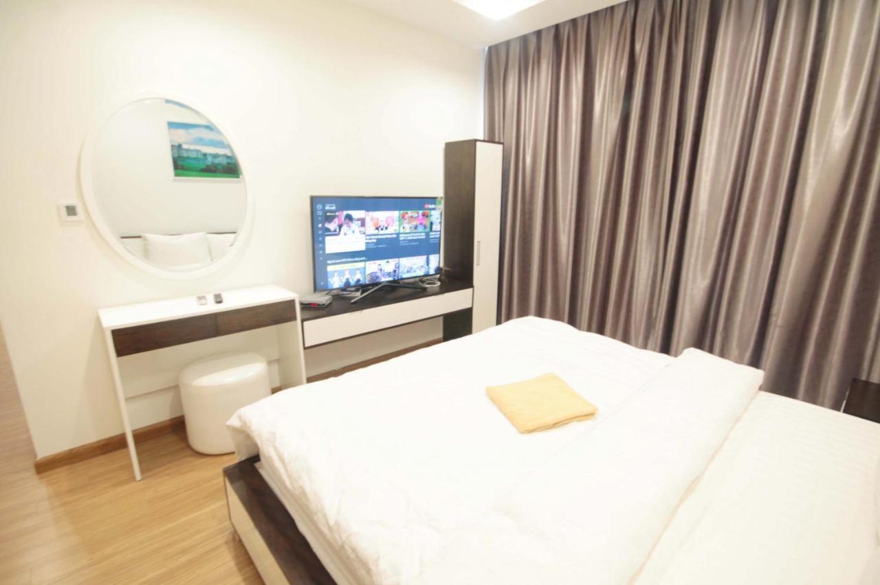 Bom Homes- Vinhomes Metropolis-Service Apartment ハノイ市 エクステリア 写真