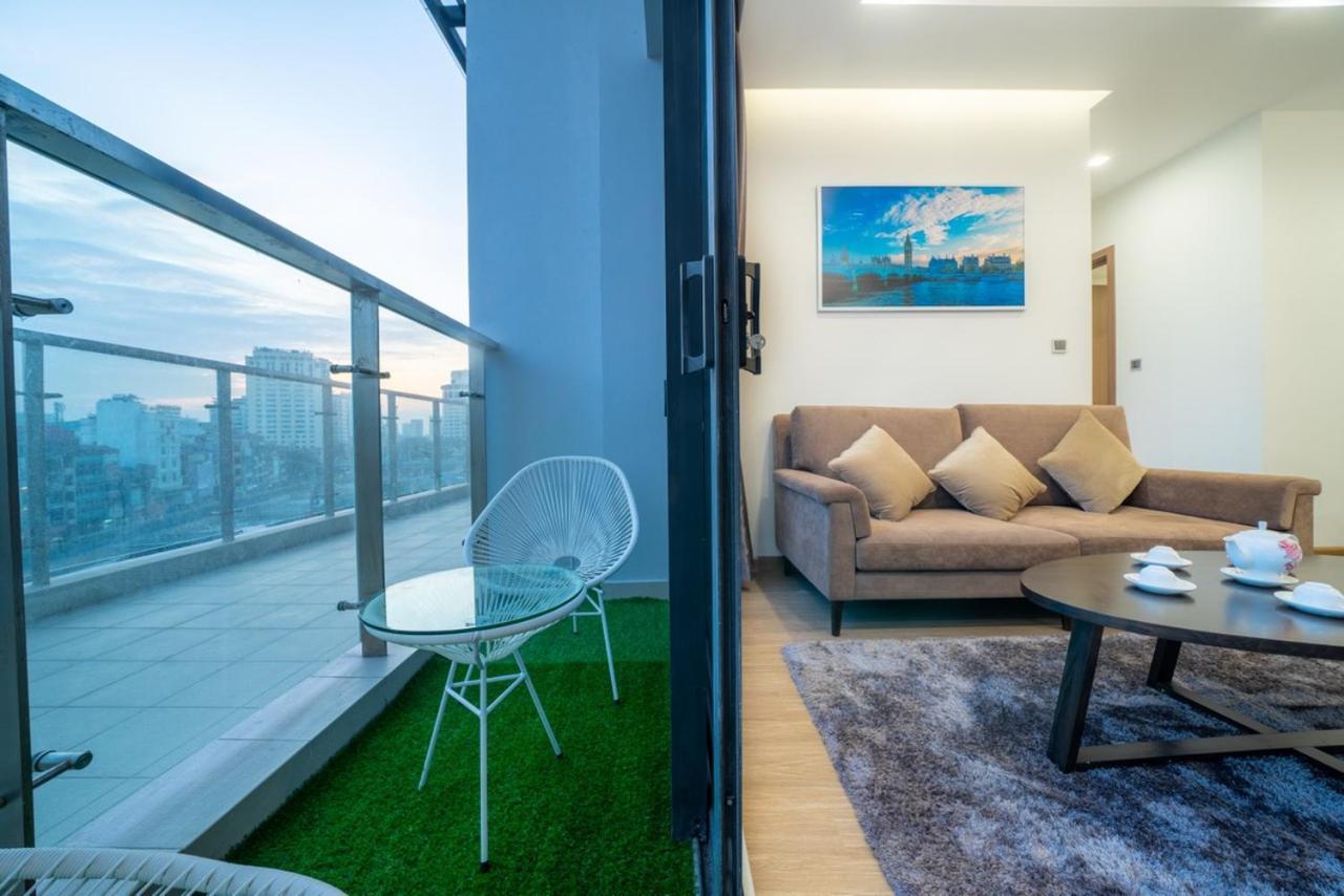 Bom Homes- Vinhomes Metropolis-Service Apartment ハノイ市 エクステリア 写真
