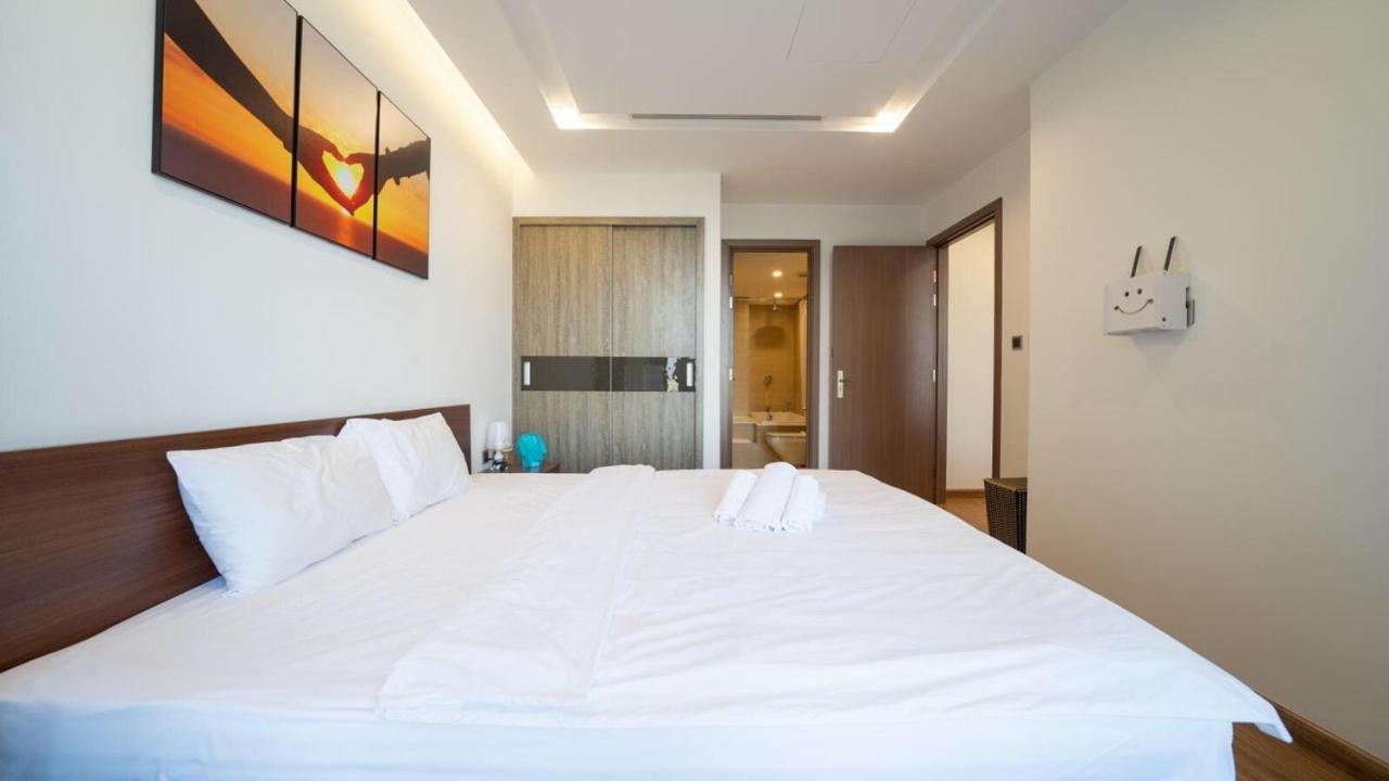 Bom Homes- Vinhomes Metropolis-Service Apartment ハノイ市 エクステリア 写真