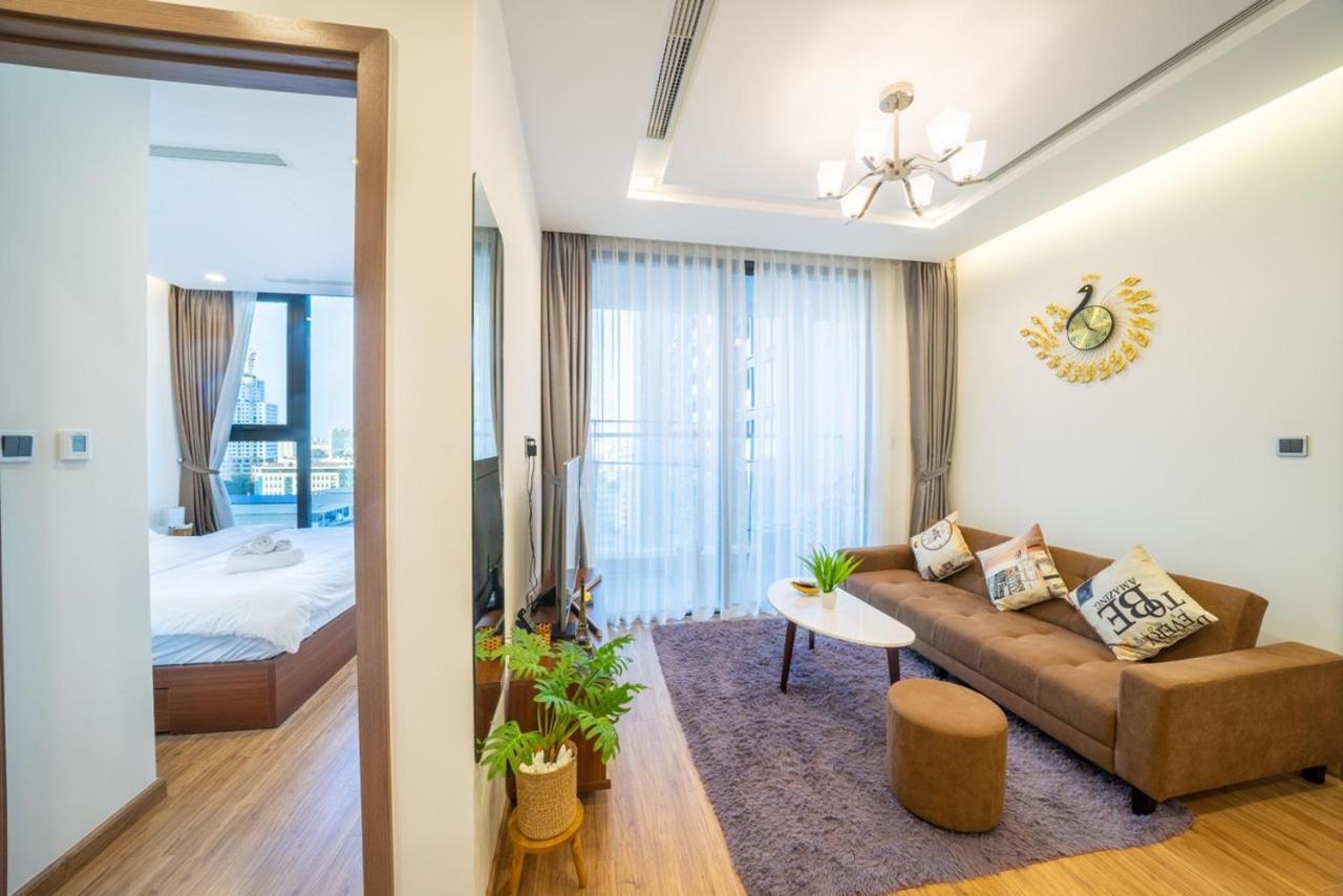 Bom Homes- Vinhomes Metropolis-Service Apartment ハノイ市 エクステリア 写真