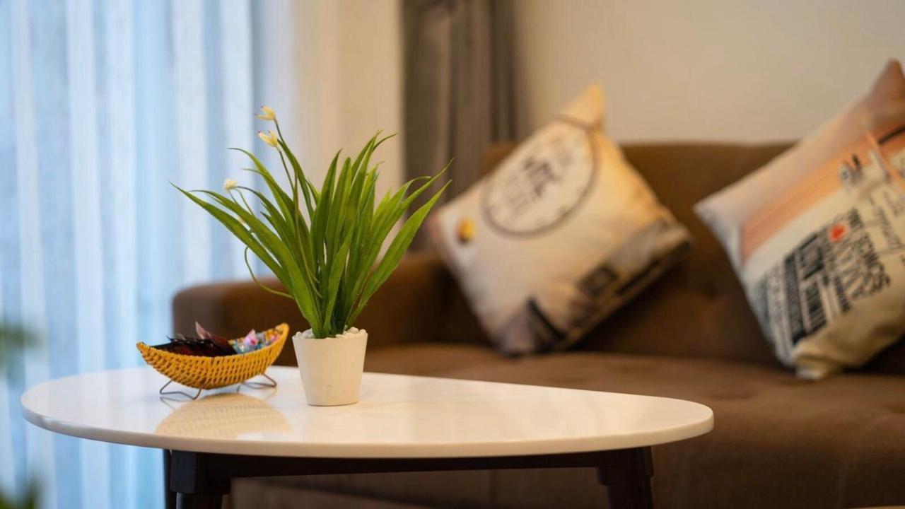 Bom Homes- Vinhomes Metropolis-Service Apartment ハノイ市 エクステリア 写真