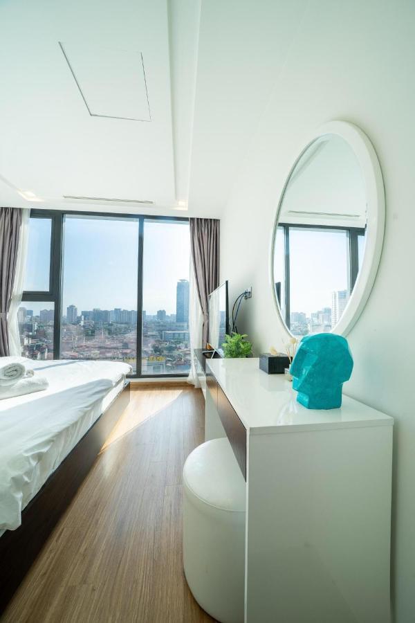 Bom Homes- Vinhomes Metropolis-Service Apartment ハノイ市 エクステリア 写真