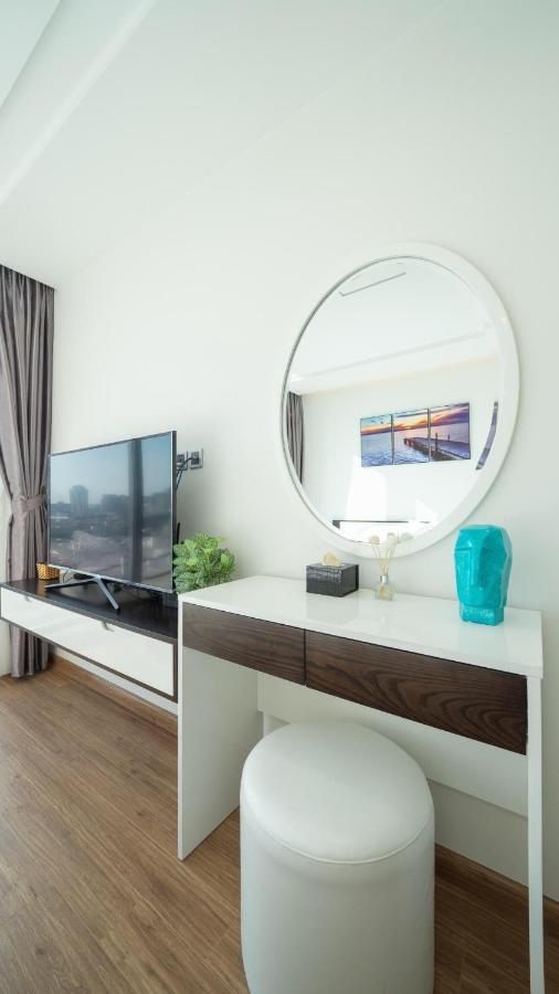 Bom Homes- Vinhomes Metropolis-Service Apartment ハノイ市 エクステリア 写真